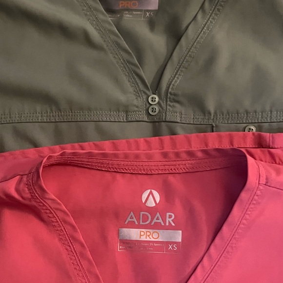 Xsmall Adar scrub tops. Grape, heather olive, fruit punch, spring leaf & coral. - Picture 4 of 4